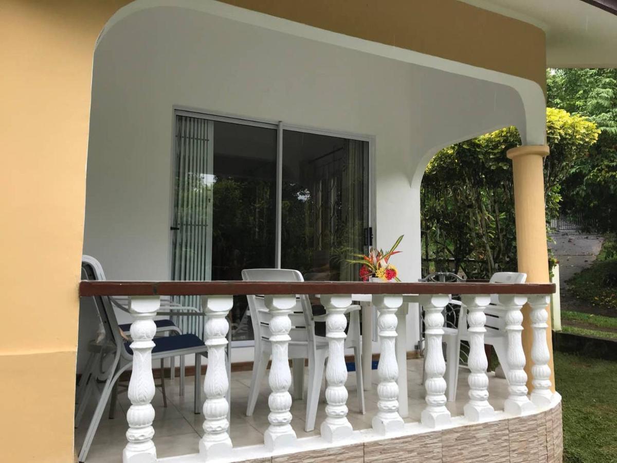 빅토리아 Tropical Garden Self Catering 빌라 외부 사진